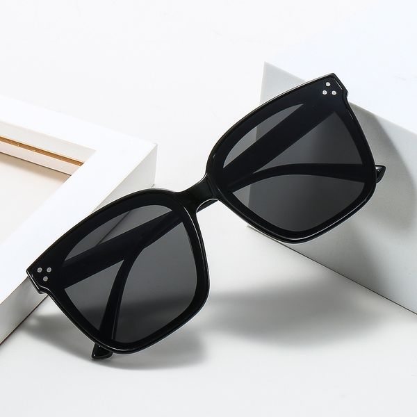 new fashionable large frame sunglasses for women tiktok live broadcast of the same type of men's sunglasses for street shooting, Black
new fashionable large frame sunglasses for women tiktok live broadcast of the same type of men's sunglasses for street shooting, Black