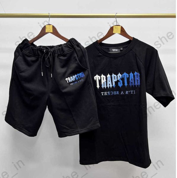 t shirts mens short tracksuits casual shorts tracksuit trapstar womens towel embroidery sweatsuits men's stylish sets hip hop street st, White;black
t shirts mens short tracksuits casual shorts tracksuit trapstar womens towel embroidery sweatsuits men's stylish sets hip hop street st, White;black