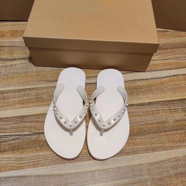2023 summer slippers beach flats flip flops black leather studded slippers slides sandals men women red solel spikes donnas spiked
2023 summer slippers beach flats flip flops black leather studded slippers slides sandals men women red solel spikes donnas spiked