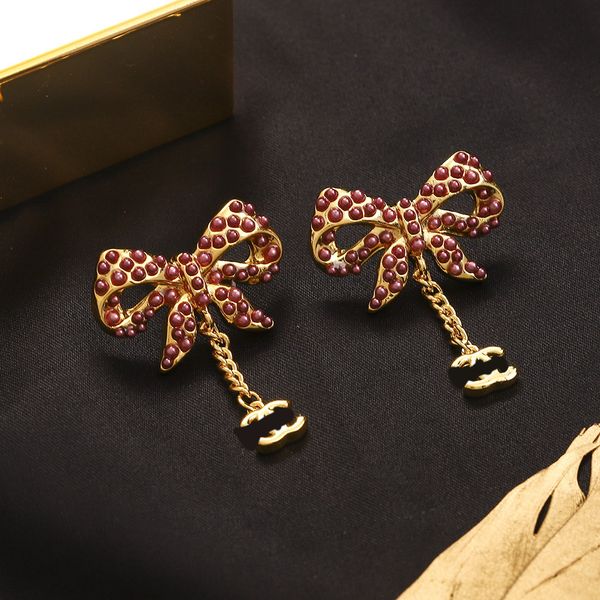 18k gold plated luxury designers letter earring stud famous women fashion style bow pendant earring wedding party jewerlry accessory 20style, Golden;silver
18k gold plated luxury designers letter earring stud famous women fashion style bow pendant earring wedding party jewerlry accessory 20style, Golden;silver