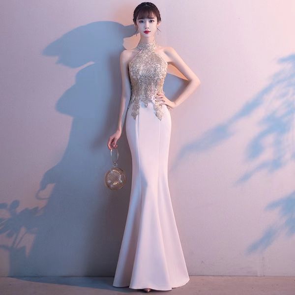 modest lace mother of the bride dresses hang neck sequined crystal beaded lace appliques peplum evening gowns floor length satin mermaid wed, Black;red
modest lace mother of the bride dresses hang neck sequined crystal beaded lace appliques peplum evening gowns floor length satin mermaid wed, Black;red