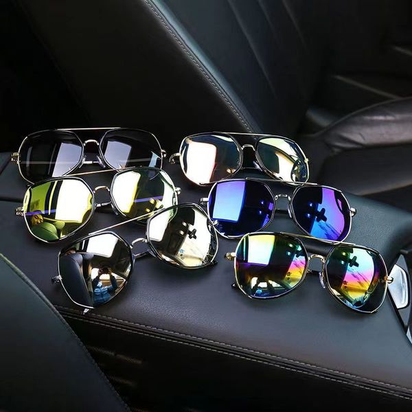 men classic women sunglasses luxury designer eyewear metal frame designers sun glasses woman suitable beach shading driving fishing with acc, White;black
men classic women sunglasses luxury designer eyewear metal frame designers sun glasses woman suitable beach shading driving fishing with acc, White;black