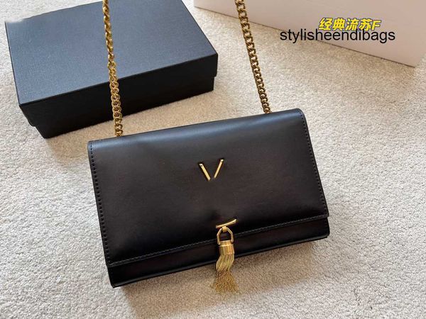 stylisheendibags totes shoulder bag luxury tote purse brand handbag message bags genuine leather cluth crossbody original 5a quality cattleh
stylisheendibags totes shoulder bag luxury tote purse brand handbag message bags genuine leather cluth crossbody original 5a quality cattleh