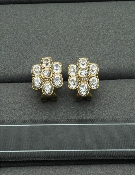 double letter flower charm earrings diamond floral designer studs temperament personality rhinestone eardrops whole3930481, Golden
double letter flower charm earrings diamond floral designer studs temperament personality rhinestone eardrops whole3930481, Golden