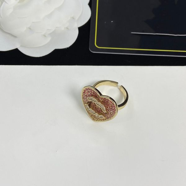 designer for lady women ccity open ring with side stones high-quality banquet accessories women c logo wedding rings 8041, Silver
designer for lady women ccity open ring with side stones high-quality banquet accessories women c logo wedding rings 8041, Silver