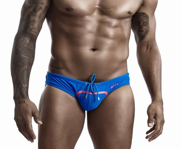 onepiece suits 2021 men solid swimwear gay pennis pouch swim shorts man slip swimsuit low rise swimming briefs mxxl plus size1661205
onepiece suits 2021 men solid swimwear gay pennis pouch swim shorts man slip swimsuit low rise swimming briefs mxxl plus size1661205