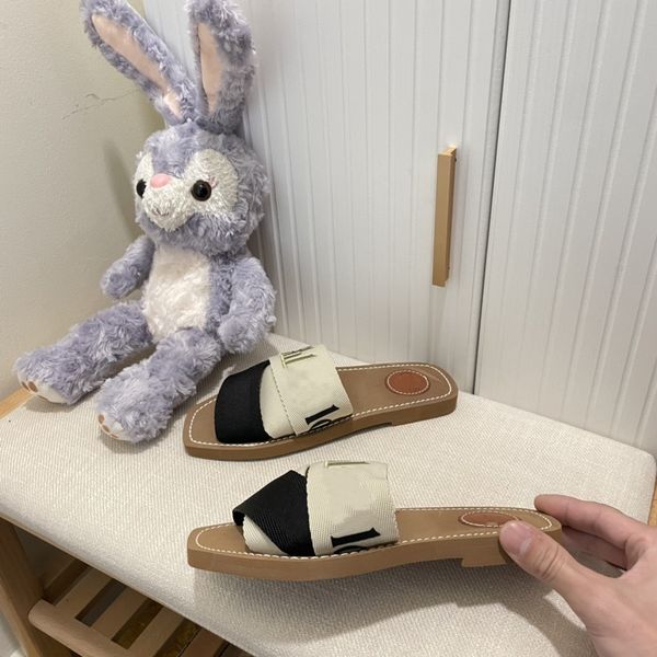 2023 branded women woody mules fflat lace slipper deisgner lady lettering fabric outdoor leather sole slide embroidery sandal size 35-40, Black
2023 branded women woody mules fflat lace slipper deisgner lady lettering fabric outdoor leather sole slide embroidery sandal size 35-40, Black