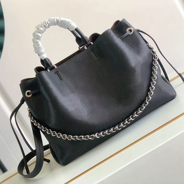 designer tote bags luxury shoulder bags 1:1 quality genuine leather chain bags 32cm with box ml081
designer tote bags luxury shoulder bags 1:1 quality genuine leather chain bags 32cm with box ml081