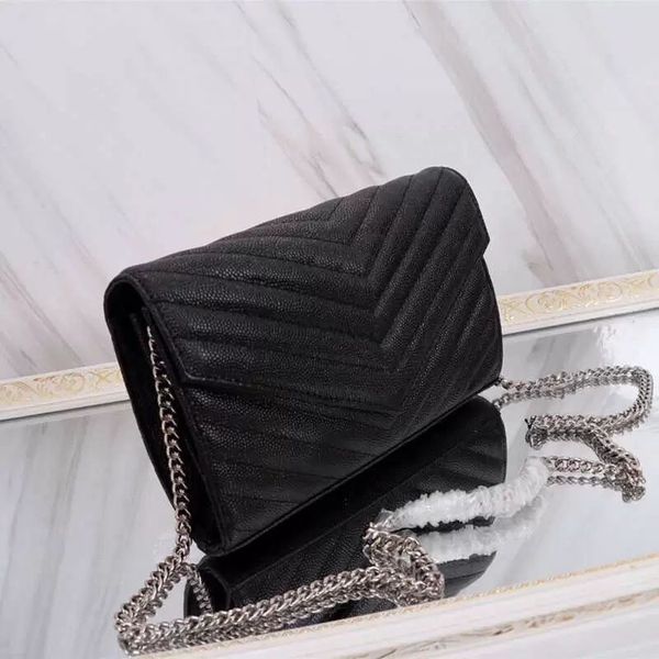 2023 genuine leather shoulder bag women card holder zipper wristband travel case purse wallet messenger bags crossbody bag tots handbag clut, Black;red
2023 genuine leather shoulder bag women card holder zipper wristband travel case purse wallet messenger bags crossbody bag tots handbag clut, Black;red