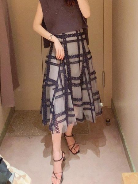 capris kuzuwata 2023 autumn new women faldas high waist contrast color mid calf plaid lace ball grown skirt japanese kawaii jupe, Black;white
capris kuzuwata 2023 autumn new women faldas high waist contrast color mid calf plaid lace ball grown skirt japanese kawaii jupe, Black;white