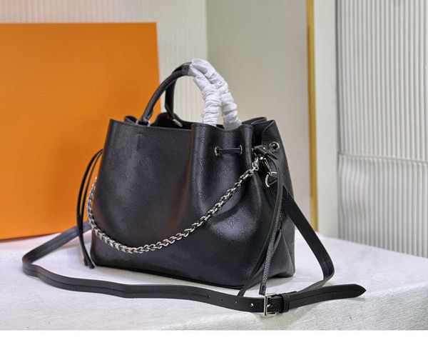 luxury designer totes leather bella tote perforation bags fashion classic handbags for women pursedd
luxury designer totes leather bella tote perforation bags fashion classic handbags for women pursedd