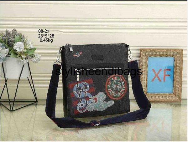 stylisheendibags designer luxury men briefcase messenger bags cross body bag school bookbag shoulder bag designers handbag purses juy08-2
stylisheendibags designer luxury men briefcase messenger bags cross body bag school bookbag shoulder bag designers handbag purses juy08-2