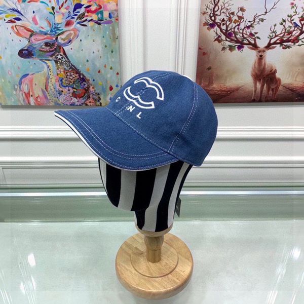 luxury designer hat fashion cowboy baseball cap outdoor sunscreen ball caps casual adjustable embroidery solid letter hats, Blue;gray
luxury designer hat fashion cowboy baseball cap outdoor sunscreen ball caps casual adjustable embroidery solid letter hats, Blue;gray