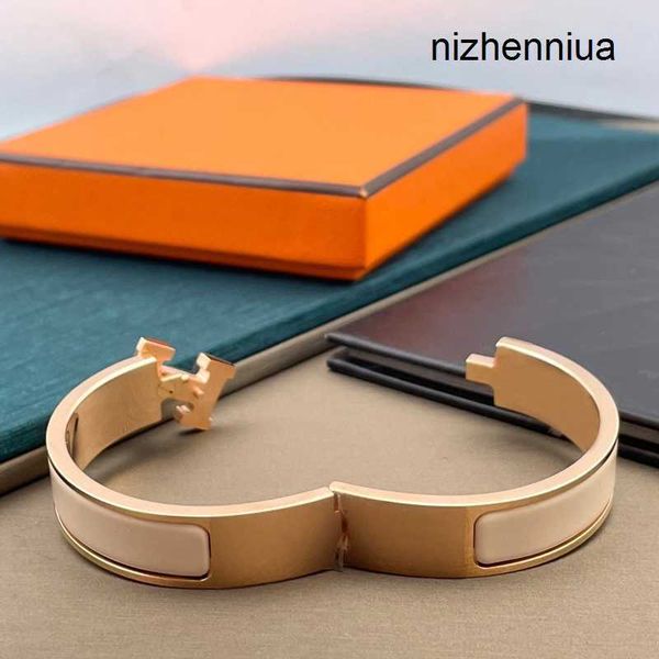 designer h letter bangle luxury brand enamel bracelets men and women fashion bracelets everyday accessories party wedding valentine's d, Black
designer h letter bangle luxury brand enamel bracelets men and women fashion bracelets everyday accessories party wedding valentine's d, Black
