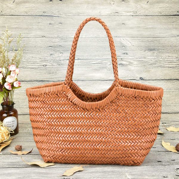 shoulder bags hand woven leather woven casual vegetable basket with inside vintage shopping tote 230426
shoulder bags hand woven leather woven casual vegetable basket with inside vintage shopping tote 230426