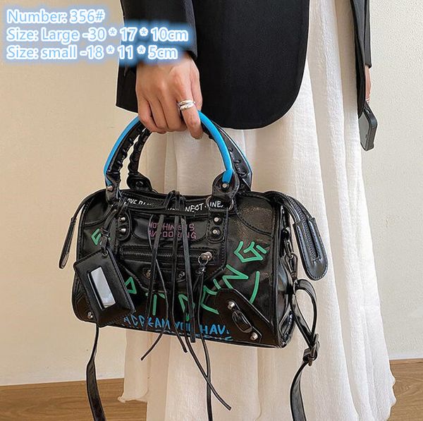 Factory wholesale ladies shoulder bags 2 sizes personalized graffiti motorcycle bag trend printing mobile phone coin purse fashion belt buckle women backpack, Blue-small-356#
Factory wholesale ladies shoulder bags 2 sizes personalized graffiti motorcycle bag trend printing mobile phone coin purse fashion belt buckle women backpack, Blue-small-356#