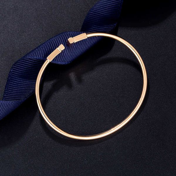 designer high version tiffay double t bracelet s925 pure silver plated 18k gold diamond set double t bracelet light luxury temperament elast, Black
designer high version tiffay double t bracelet s925 pure silver plated 18k gold diamond set double t bracelet light luxury temperament elast, Black
