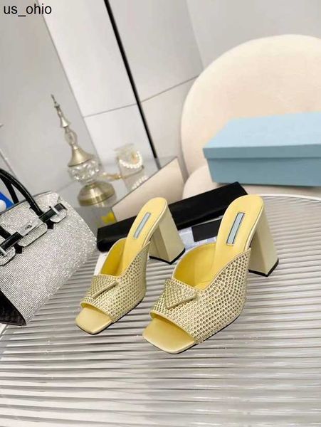slippers thick heel slippers fashion patent diamond face high heels 85cm luxury designer women s wedding shoes 3541 j230520, Black
slippers thick heel slippers fashion patent diamond face high heels 85cm luxury designer women s wedding shoes 3541 j230520, Black