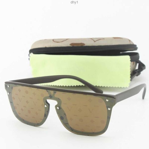 new square fashion sunglasses for men women black frame silver mirror flower letter lens driving brand sun glasses outdoor sports eyewear wi, White;black
new square fashion sunglasses for men women black frame silver mirror flower letter lens driving brand sun glasses outdoor sports eyewear wi, White;black
