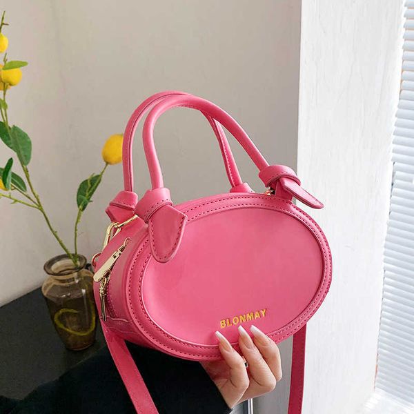 new women's 2022 fashion crossbody handheld oval small design simple colored casual shoulder bag
new women's 2022 fashion crossbody handheld oval small design simple colored casual shoulder bag
