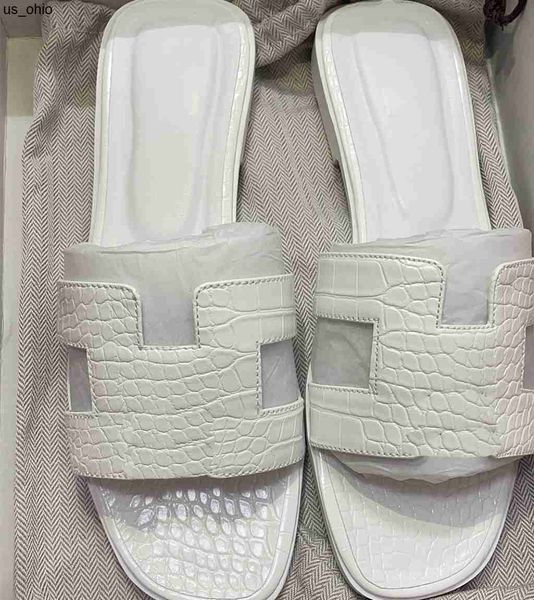 slippers slipper sandales fashion sandals genuine alligator pattern leather women slippers summer luxury flat slides ladies beach sandal par, Black
slippers slipper sandales fashion sandals genuine alligator pattern leather women slippers summer luxury flat slides ladies beach sandal par, Black