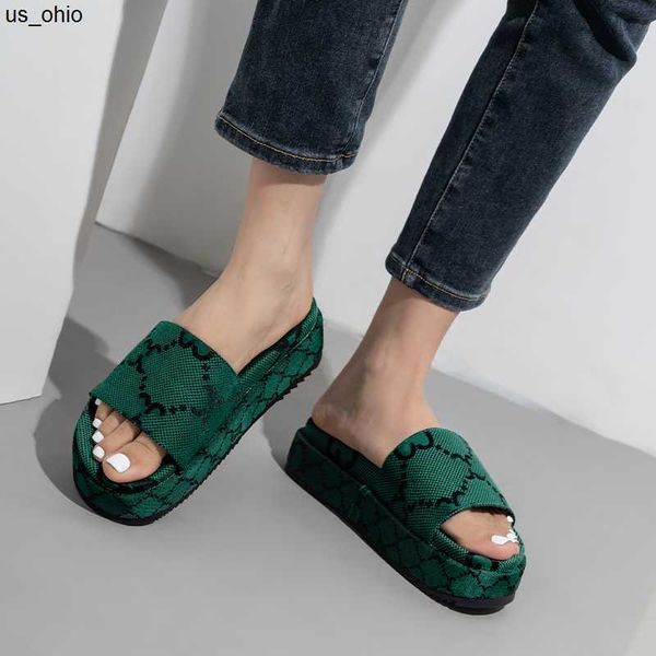 slippers luxury platform slide sandals fashion brand women slippers for women with original box designer slides beach flip flops slipper san, Black
slippers luxury platform slide sandals fashion brand women slippers for women with original box designer slides beach flip flops slipper san, Black
