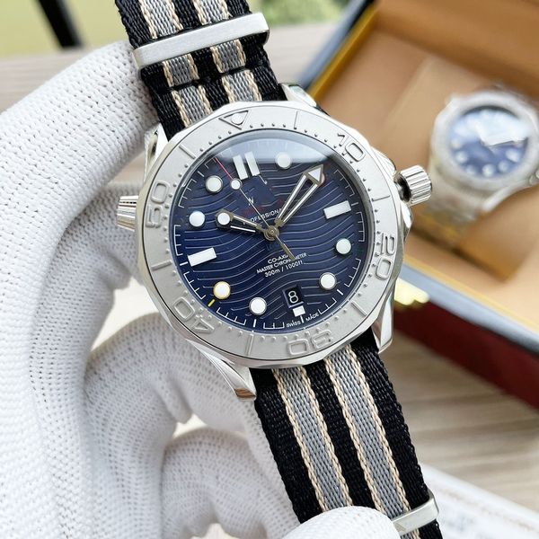 aaa sapphire underwire belt men's watch yacht steel belt tape luminous automatic watch, Slivery;golden
aaa sapphire underwire belt men's watch yacht steel belt tape luminous automatic watch, Slivery;golden