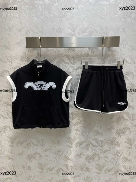 luxury womens designer clothing tracksuits women set summer suit 2pcs large logo printed sleeveless t-shirt and lace up elastic waist shorts, Gray
luxury womens designer clothing tracksuits women set summer suit 2pcs large logo printed sleeveless t-shirt and lace up elastic waist shorts, Gray
