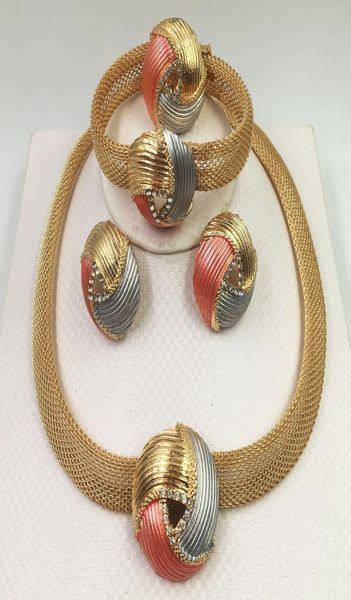 2019 bridal gift nigerian wedding african beads jewelry set brand woman fashion dubai gold color jewelry set whole design y2001490842, Slivery;golden
2019 bridal gift nigerian wedding african beads jewelry set brand woman fashion dubai gold color jewelry set whole design y2001490842, Slivery;golden