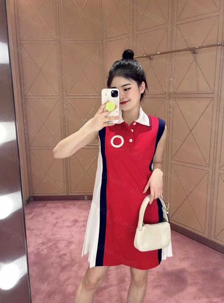 23ss women dress womens designer clothing summer dresses double side pleated splicing lapel slimming polo neck sleeveless dress womens cloth, Black;gray 
23ss women dress womens designer clothing summer dresses double side pleated splicing lapel slimming polo neck sleeveless dress womens cloth, Black;gray