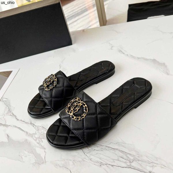 slippers interlocking chain link embellished slides slippers luxe beach sandals genuine leather shoes open toes casual flats for women luxur, Black
slippers interlocking chain link embellished slides slippers luxe beach sandals genuine leather shoes open toes casual flats for women luxur, Black