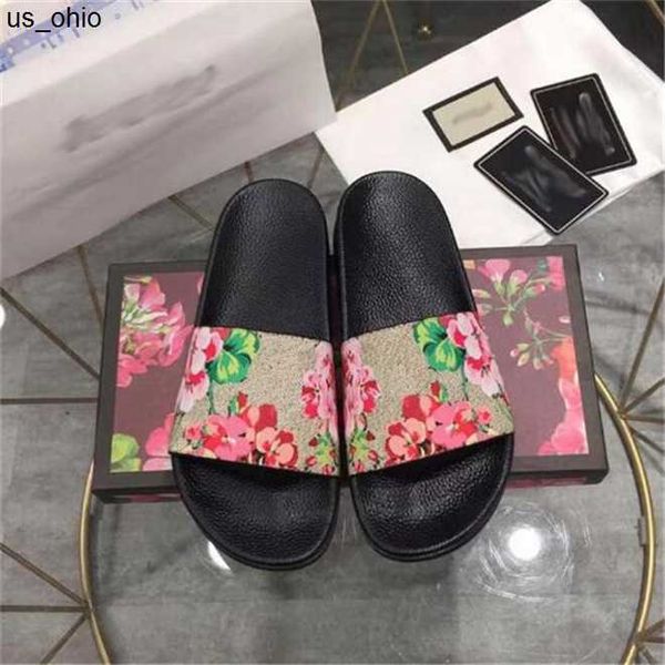 slippers 2022 designer slides mens womens slippers with original box dust bag flowers printing leather platform shoes fashion luxury summer, Black
slippers 2022 designer slides mens womens slippers with original box dust bag flowers printing leather platform shoes fashion luxury summer, Black