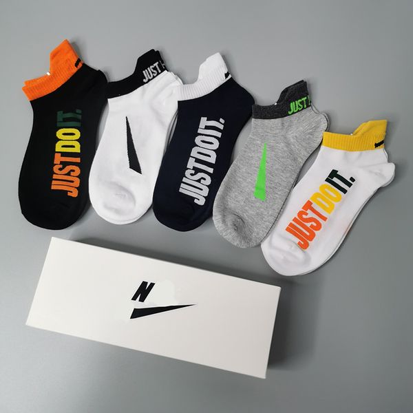 men's socks mens tech designer colorful letter n print cotton comfortable sports five with box, Black
men's socks mens tech designer colorful letter n print cotton comfortable sports five with box, Black