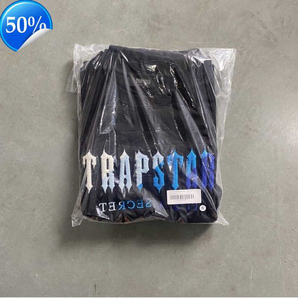 mens t-shirts summer tshirt trapstar short suit 2.0 chenille decoded rock candy flavor ladies embroidered bottom tracksuit t shirt breathabl, Gray
mens t-shirts summer tshirt trapstar short suit 2.0 chenille decoded rock candy flavor ladies embroidered bottom tracksuit t shirt breathabl, Gray