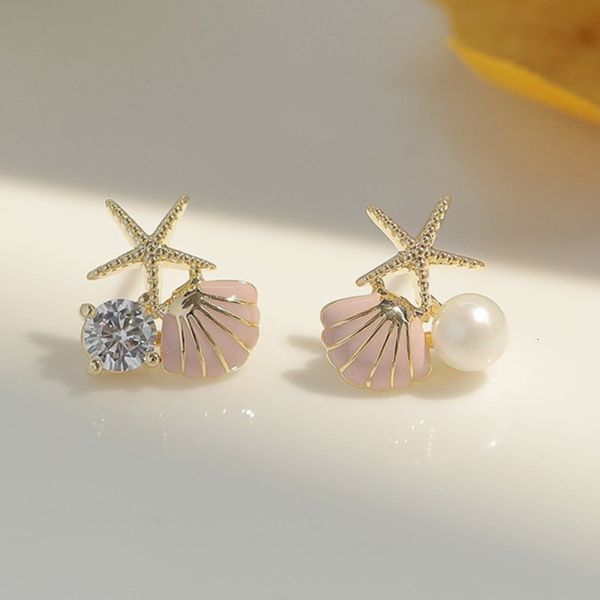 stud european and american fashion personality simple asymmetric zircon earrings refined starfish shell pearl women 230519, Golden;silver
stud european and american fashion personality simple asymmetric zircon earrings refined starfish shell pearl women 230519, Golden;silver