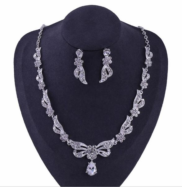 fashion women rhinestone pendant statement necklace earrings sets jewelry set fashion jewelry bridal wedding dress jewelry sets8424581, Silver
fashion women rhinestone pendant statement necklace earrings sets jewelry set fashion jewelry bridal wedding dress jewelry sets8424581, Silver
