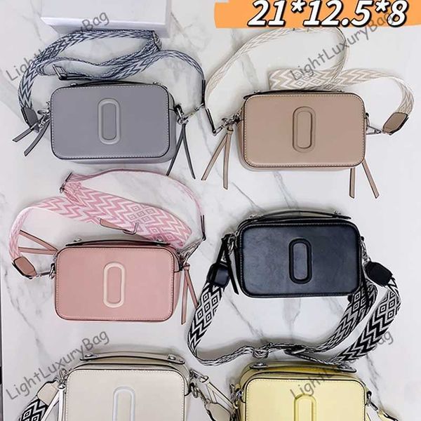 new the snapssmall camera style bag designer bags dual closure crossbody women removable adjustable webbing strap shoulder bag 230518
new the snapssmall camera style bag designer bags dual closure crossbody women removable adjustable webbing strap shoulder bag 230518