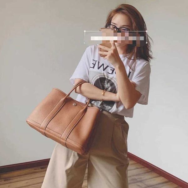 authentic handbag designer garden party tote bag new cowhide bag large capacity shopping bag versatile one-shoulder tote bag sxn1 42rp
authentic handbag designer garden party tote bag new cowhide bag large capacity shopping bag versatile one-shoulder tote bag sxn1 42rp