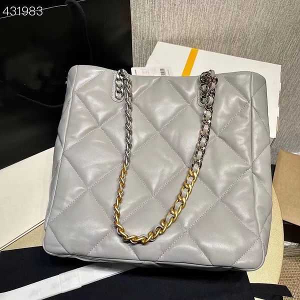 makeup bag wallet tote handbag clutch bags belt fashion genuine leather baguette travel c shoulder designer beach bag
makeup bag wallet tote handbag clutch bags belt fashion genuine leather baguette travel c shoulder designer beach bag