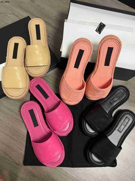 slippers famous brand beac classic flat heel summer designer fashion flops leather lady slides women shoes l bath ladies sandals 3542 j23052, Black
slippers famous brand beac classic flat heel summer designer fashion flops leather lady slides women shoes l bath ladies sandals 3542 j23052, Black