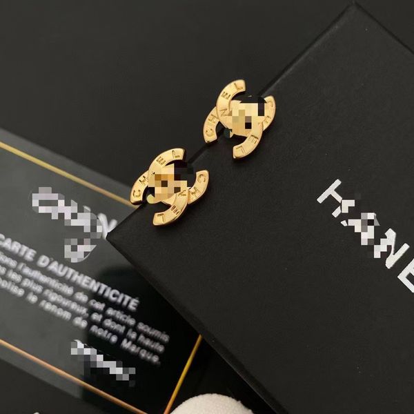 2022 fashionable 18k gold plated stainless steel necklaces choker letter pendant statement fashion womens necklace wedding jewelry accessori, Golden;silver
2022 fashionable 18k gold plated stainless steel necklaces choker letter pendant statement fashion womens necklace wedding jewelry accessori, Golden;silver