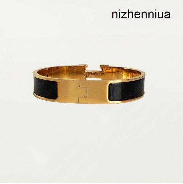 2023 lassic h bracelet designer 18k gold bangle luxury brand enamel bracelet for men women birthday mother' day jewelry holiday gifts, Black
2023 lassic h bracelet designer 18k gold bangle luxury brand enamel bracelet for men women birthday mother' day jewelry holiday gifts, Black