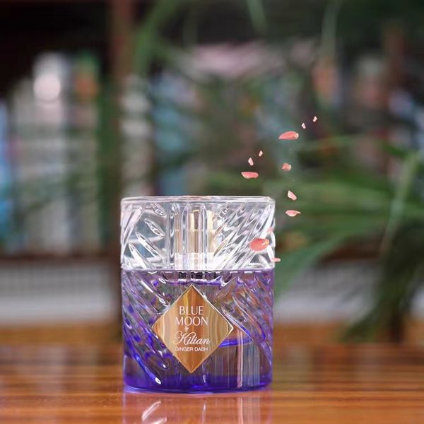 by kilian blue moon angels share rose on ice princess rolling in love good girl gone bad lady perfume spray long lasting time smell high fra
by kilian blue moon angels share rose on ice princess rolling in love good girl gone bad lady perfume spray long lasting time smell high fra