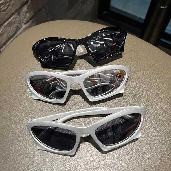 sunglasses y2k goggle men women 2023 brand design vintage mirror sport trends driver sun glasses shades hip hop punk eyewearndkhhage, White;black
sunglasses y2k goggle men women 2023 brand design vintage mirror sport trends driver sun glasses shades hip hop punk eyewearndkhhage, White;black