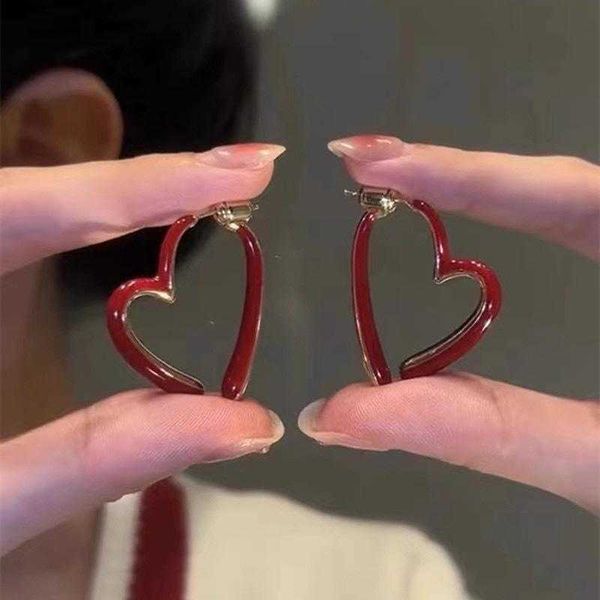 charm 2023 red asymmetry heart hoop earrings for women girls punk gothic exaggerated hollow heart drop earring jewelry party gifts aa230519, Golden
charm 2023 red asymmetry heart hoop earrings for women girls punk gothic exaggerated hollow heart drop earring jewelry party gifts aa230519, Golden