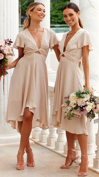 deep v neck flutter sleeve party or wedding flare midi butterfly sleeves dress heart shape thin soft satin feel shoulder strap formal tight, White;black
deep v neck flutter sleeve party or wedding flare midi butterfly sleeves dress heart shape thin soft satin feel shoulder strap formal tight, White;black