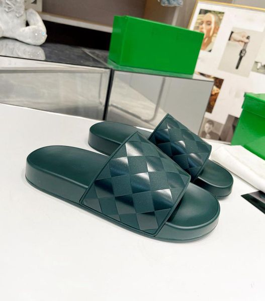fashion slippers bottegas summer men women flat slippers slide leather leisure sandals luxury designers sandals tv01, Black
fashion slippers bottegas summer men women flat slippers slide leather leisure sandals luxury designers sandals tv01, Black