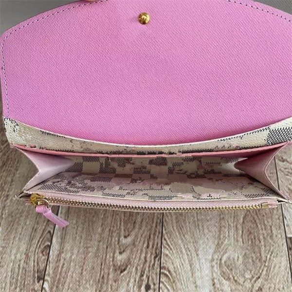 luxurys designers fashion genuine leather folding wallet cute coin purse women's credit card holder quality, Red;black
luxurys designers fashion genuine leather folding wallet cute coin purse women's credit card holder quality, Red;black