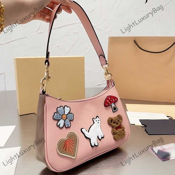 2023 new style underarm bag handbags pink crossbody bags decoration genuine leather bags cartoon three-dimensional embroidery female purse 2
2023 new style underarm bag handbags pink crossbody bags decoration genuine leather bags cartoon three-dimensional embroidery female purse 2