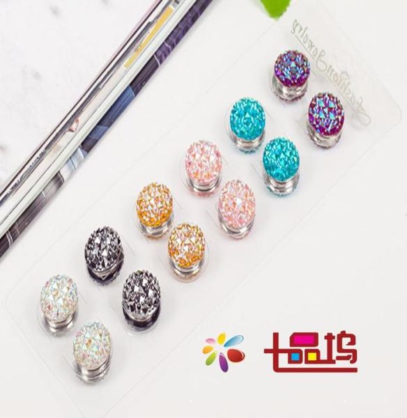 12pcs classic vintage fix pin flower elegant magnet brooch hijab accessories muslim scarf buckle3563186, Gray 
12pcs classic vintage fix pin flower elegant magnet brooch hijab accessories muslim scarf buckle3563186, Gray